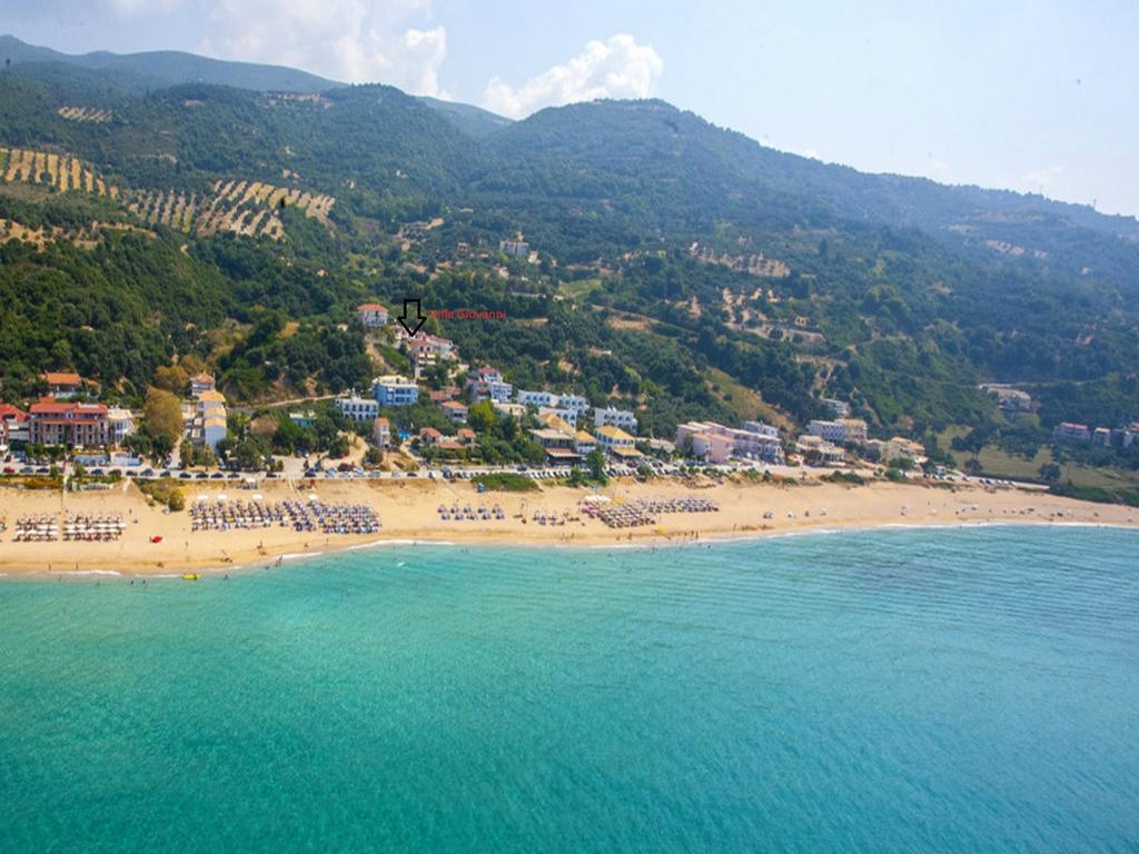 Villa Giovanni Paralia Vrachou Exterior photo