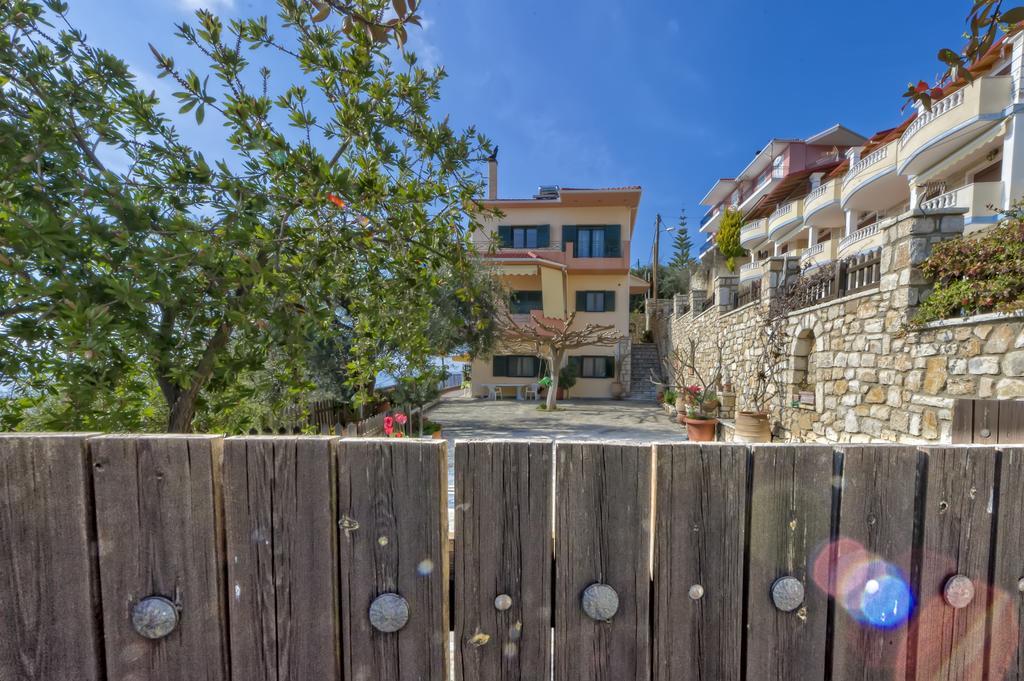 Villa Giovanni Paralia Vrachou Exterior photo