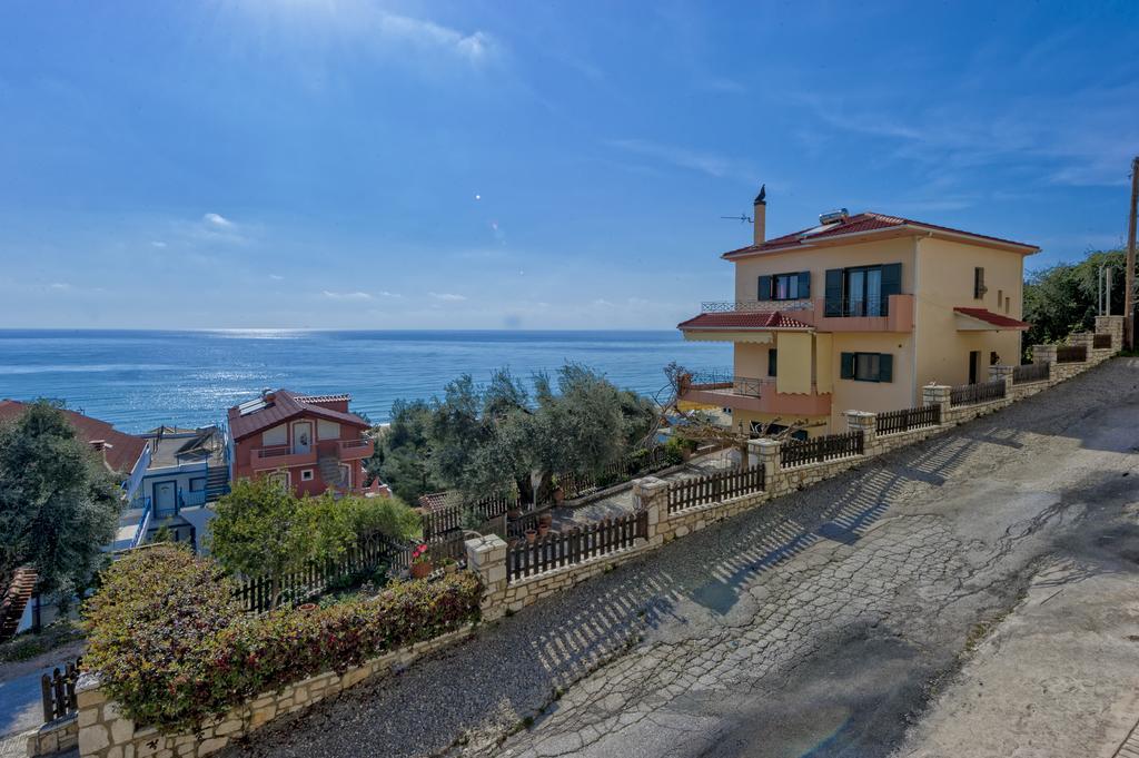 Villa Giovanni Paralia Vrachou Exterior photo