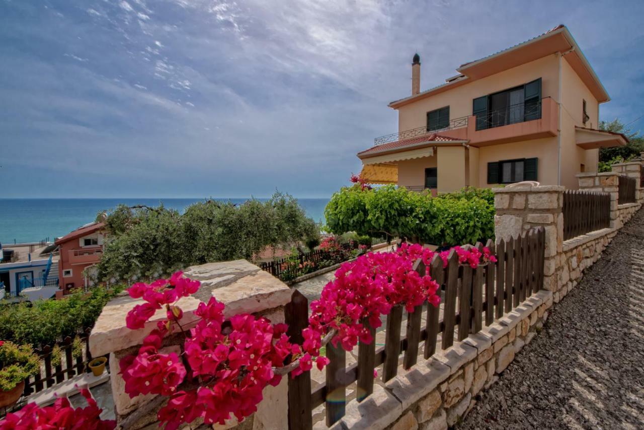 Villa Giovanni Paralia Vrachou Exterior photo