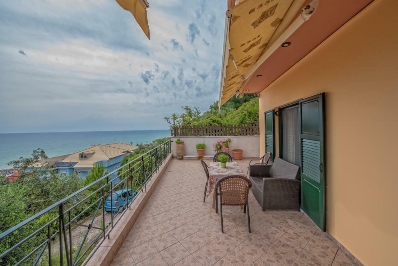 Villa Giovanni Paralia Vrachou Exterior photo